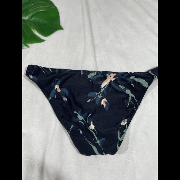 NEW O'Neill Christy Floral Twist Tab Bikini Bottom in‎ Black [SZ Large ] - Picture 11 of 12